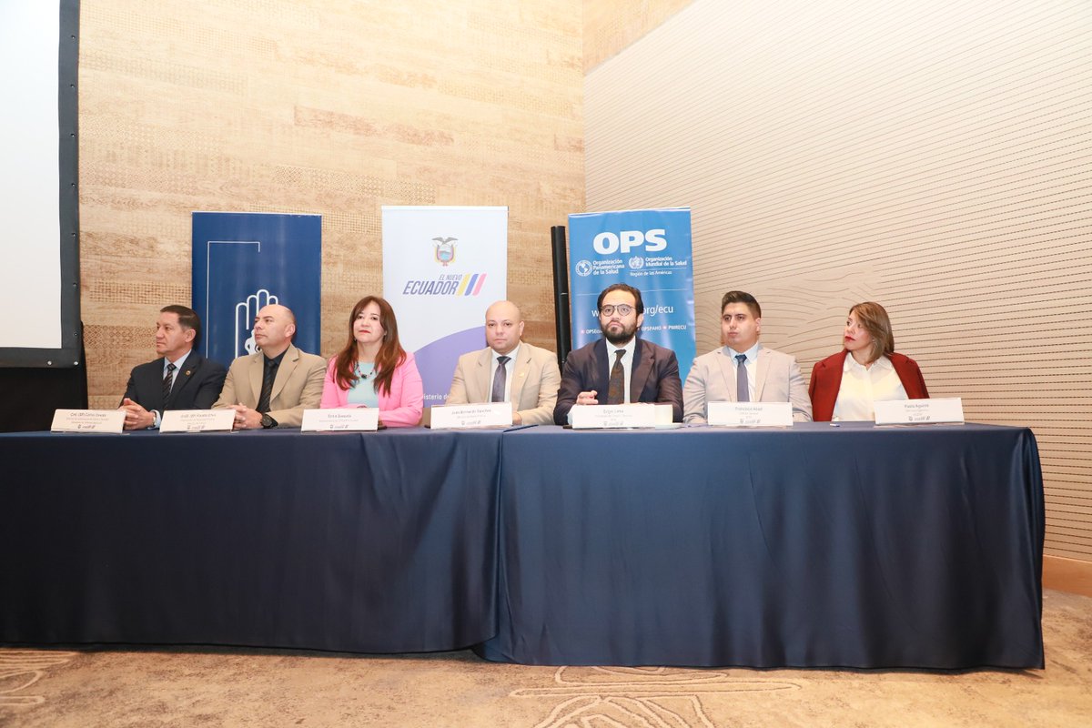 IESSec's tweet photo. @Edgarjoselama, presidente del Consejo Directivo del @IESSec, y @FranciscoAbad25, director general, participaron en la ✍🏻 firma simbólica del Acuerdo Ministerial que crea el Comité Nacional Interinstitucional de 👩🏻‍🍼Salud Materna y Neonatal, realizado por @Salud_Ec. https://t.co/MHV3cs67lj