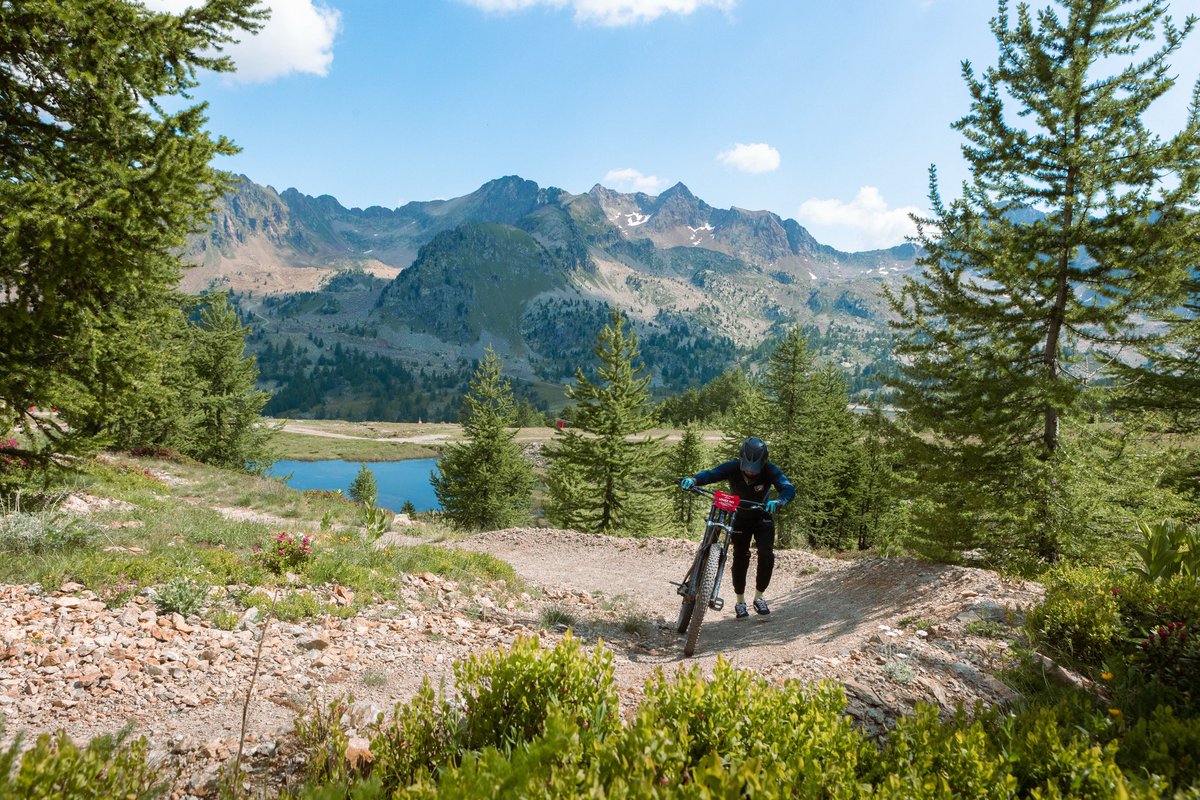 lesstationsnca's tweet photo. 🚵‍♂️Ici le VTT c’est plus qu’un sport : c’est une montée d’adrénaline entre lacs d’altitude, sentiers sauvages et vues qui claquent.
Le paradis du ride t’attend. 🌲🏔️
#VTT #MTB #RideWild https://t.co/WpOxST7xhz