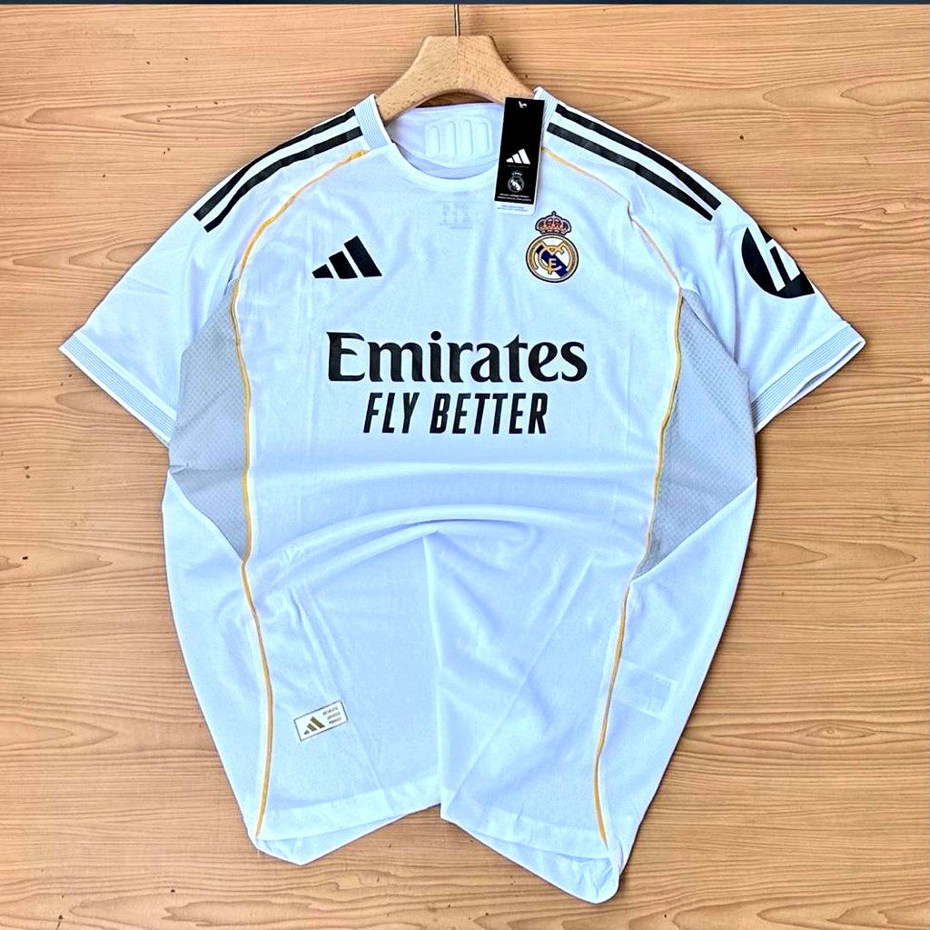 WilsonAkoto's tweet photo. @PointGod _Jerseys
WhatsApp: 0240693716
Location: Lapaz 
Retro 250gh
 Authentic 200gh 
Replica 150gh 
Customization 40gh https://t.co/Tlm9Ce9gyy