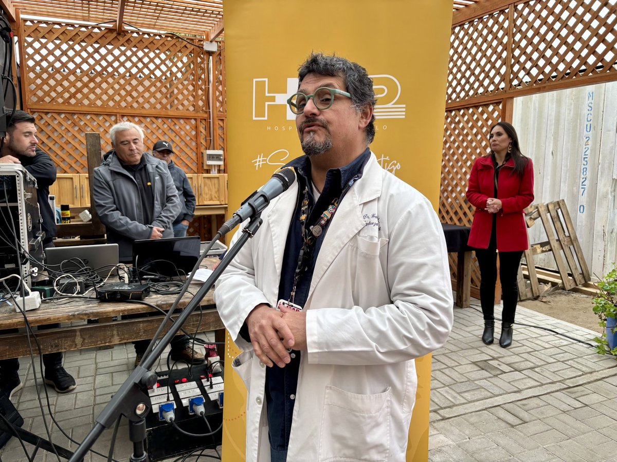 |CEREMONIA DE ANIVERSARIO 📸| Revive los momentos más emocionantes de nuestra ceremonia de aniversario, donde celebramos un año más de vida y homenajeamos a lo más valioso de nuestro hospital: nuestros funcionarios y funcionarias  🙌🏼✨¡Gracias por ser parte de esta historia!