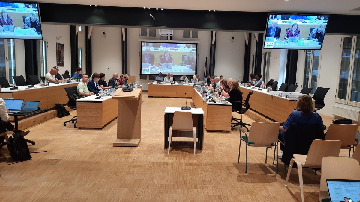 Fuut's tweet image. Politiek Stichtse Vecht over de centjes voor 2026 met wat nieuwe plannen