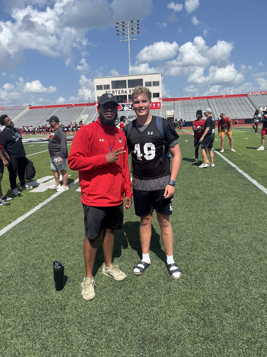 Rogers Pirate Football tweet media