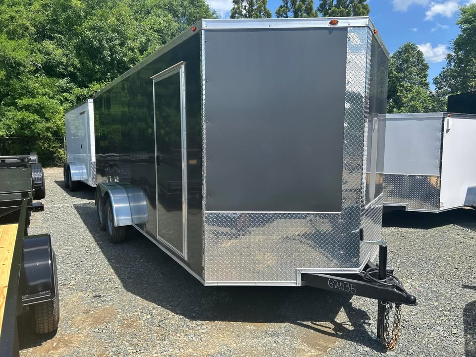 DHTrailersNC's tweet photo. Have you considered a rugged and reliable #EnclosedTrailer as an option to enable your landscaping business?

This Max Built Trailers blog explains why it could be a smart alternative: https://t.co/Kc6GfMiC4Z.

#charlottenc #enclosedtrailers #charlotte @MaxBuilt_ChatGA https://t.co/5gRdKtfhp2