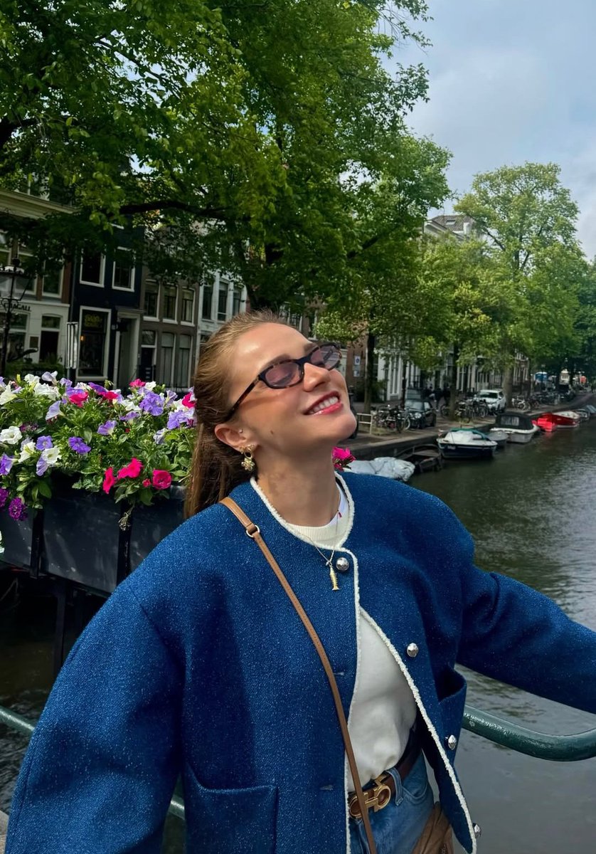 Kutu bebek gibi ya inanılmaz bir aurası var ✨🤍 #MirayDaner