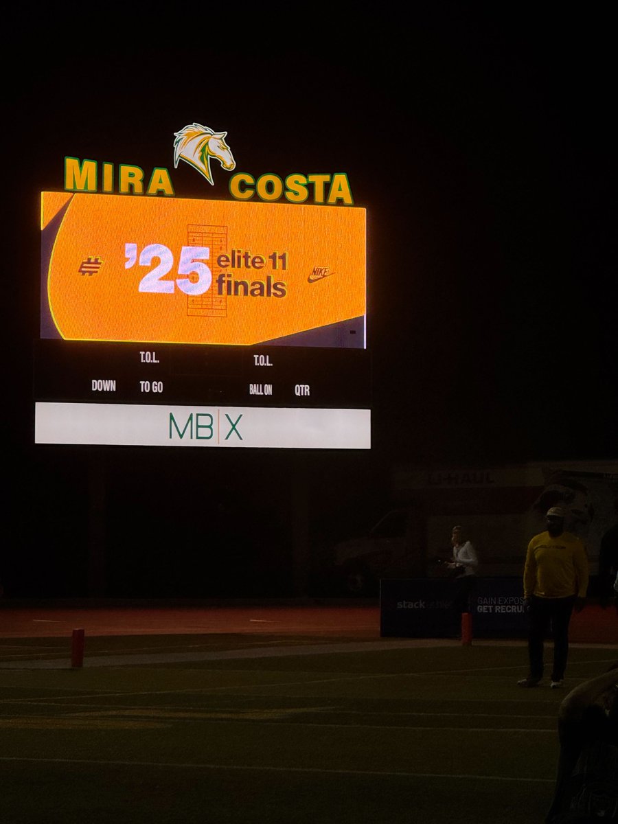 stackathlete's tweet image. Our team had a great time sponsoring the 2025 Rail Shot Challenge at last week&apos;s @Elite11 Finals. Congrats to @faizon_brandon for taking home the dub! 🏈🔥