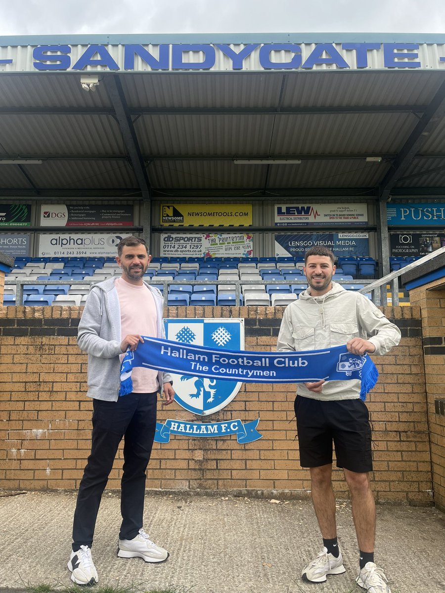 𝐖𝐞𝐥𝐜𝐨𝐦𝐞 𝐭𝐨 𝐇𝐚𝐥𝐥𝐚𝐦, 𝐇𝐚𝐫𝐫𝐲 𝐃𝐚𝐲 💙🤝🏼

The striker, most recently of Parkgate becomes our fourth new face ahead of our <a href="/NorthernPremLge/">The Pitching In Northern Premier League</a> season. 

1/3

#HallamFC