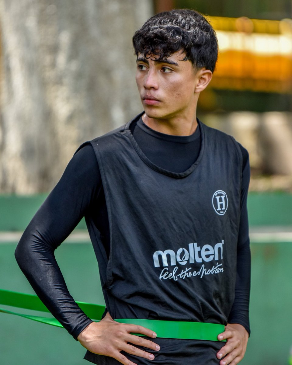 𝑪𝒉𝒊𝒄𝒐 𝒆𝒔𝒕𝒓𝒆𝒍𝒍𝒂… 🎵⭐️

¡Qué bien verte ya entrenando con nosotros, <a href="/samu_rosales5/">Samuel Rosales</a>! 🏛️

#CDHércules