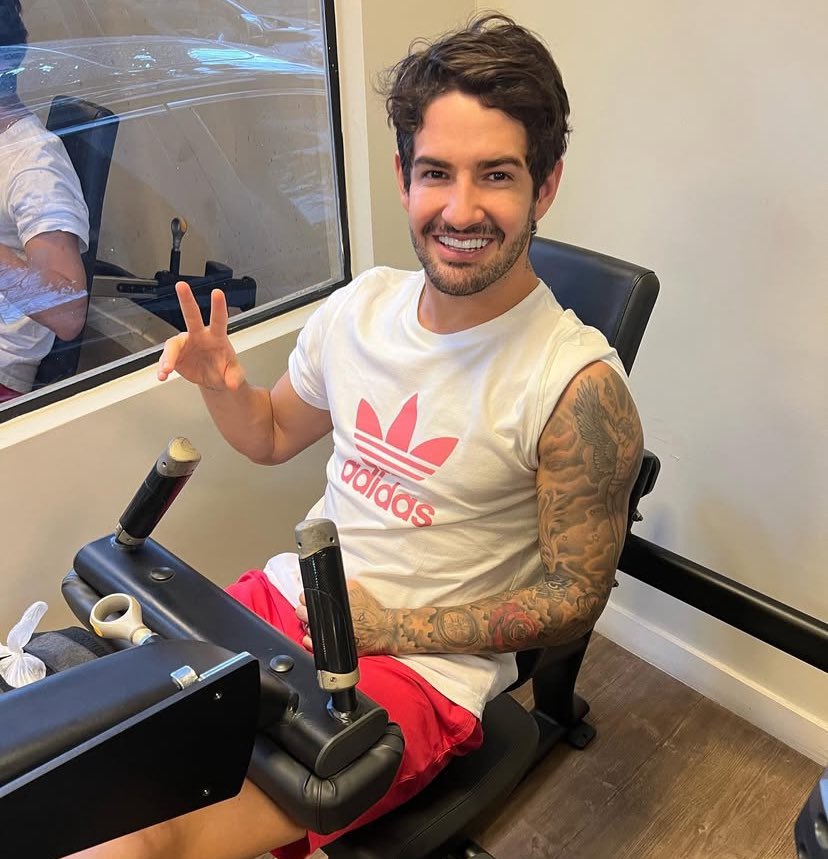foradoar202's tweet photo. DEU CERTO! Pato conseguiu entrar em contato com a família de Juliana Marins e agora dará seguimento aos pagamentos para trazer a jovem de volta ao Brasil 👏🏻❤️ https://t.co/V9h9VZFPCe