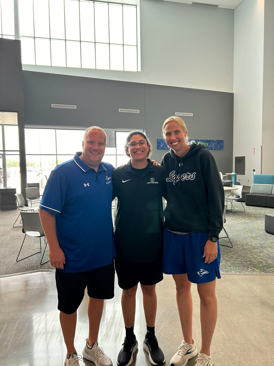 It was a full circle moment! 
Thank you, Coach Drew &amp; Coach Nicole for holding a great Team Camp. 

I started my coaching career as a graduate assistant for them at Bethel College. It’s so awesome to see how hard they’ve worked to get to where they are. 

Thank you, coaches!
