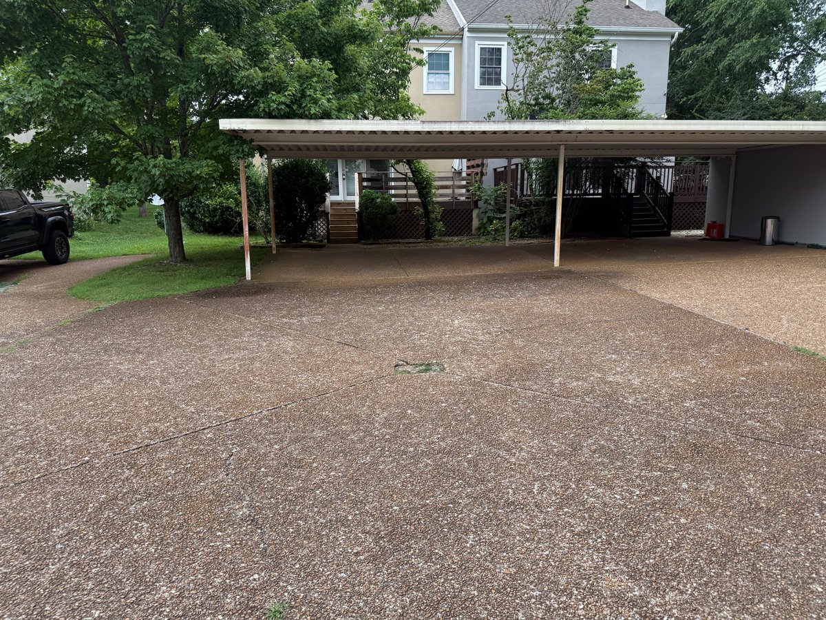 We have a spacious townhome available for rent in Nashville!

2B/2.5BA
1,488sqft
Pet Friendly
Covered Carport

Schedule a tour and apply today at renewtn.com/rentals!

#Nashville #Tennessee #RealEstate #Rentals #ForRent