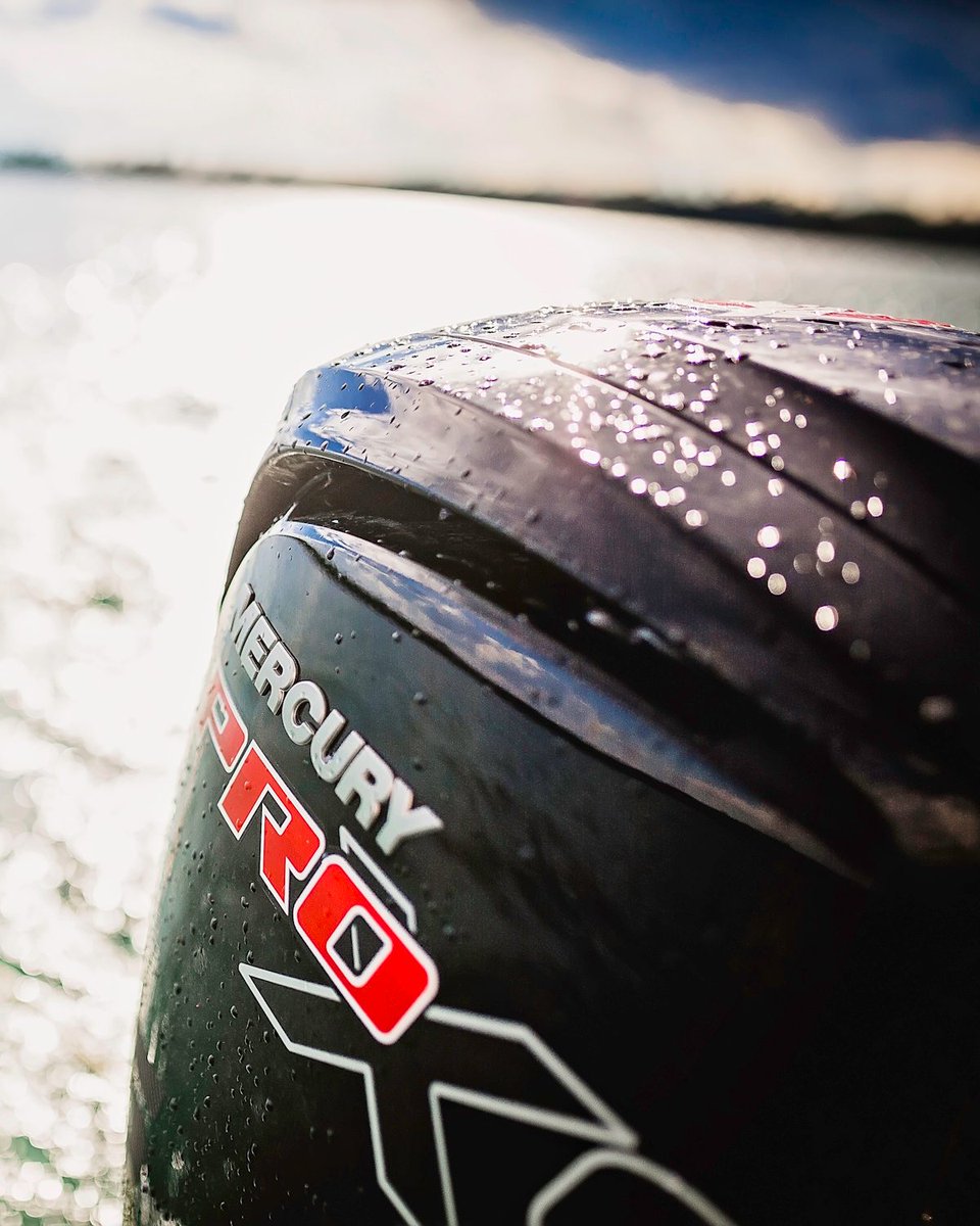 Boating smiles are the biggest smiles!

Mercury 115-150hp Pro XS Outboards: mercury-marine.visitlink.me/xLjaa_

#MoreMercury