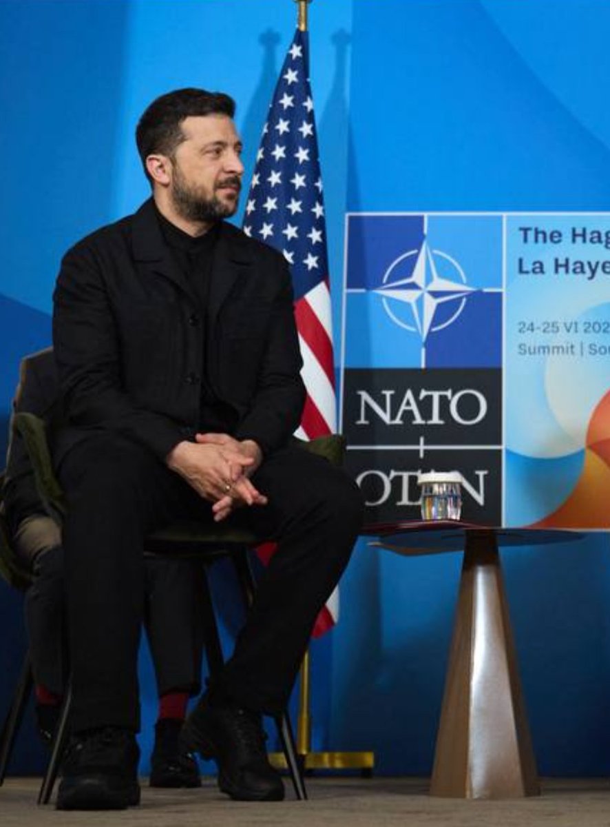 A man of pure class who has an incredible amount of patience &amp; determination.

❤️

#ZelenskyyWarHero all day every day ❤️‍🔥👑