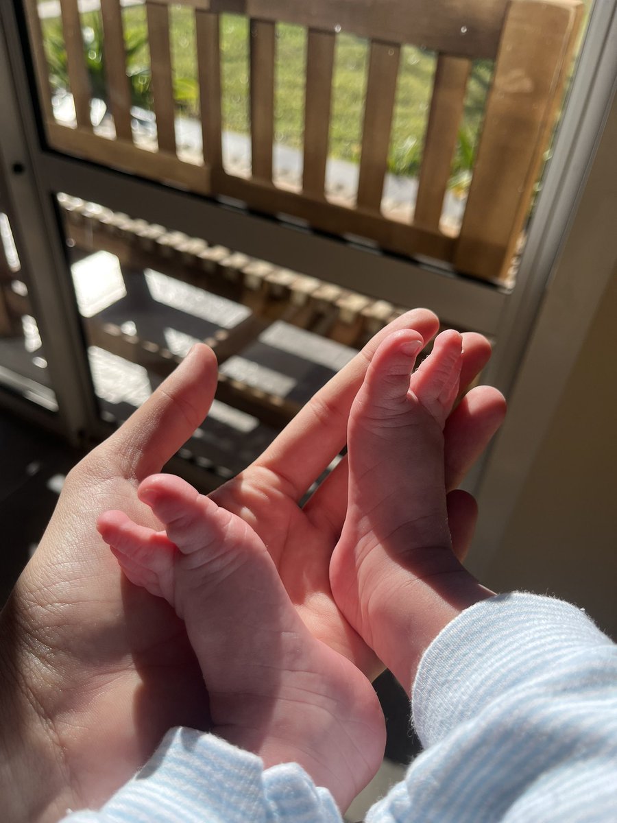 Los piecitos que mas me enseñan
Gracias Dios