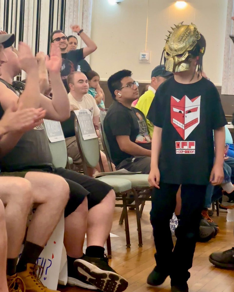 Steve Off (@ihatesteveoff) on Twitter photo Heel Son Luke 
The Draw. 
The Real Star of the Show. 
But you already knew this 🤣
#LightsOff Heel Son Luke 
The Draw. 
The Real Star of the Show. 
But you already knew this 🤣
#LightsOff