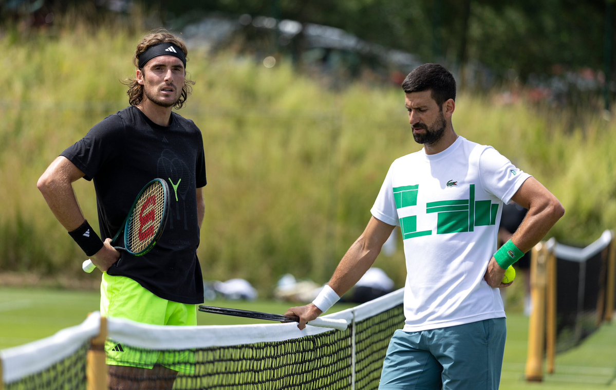steftsitsipas's tweet image. Some people walk on red carpets. I prefer green ones. 💚🌱🎾