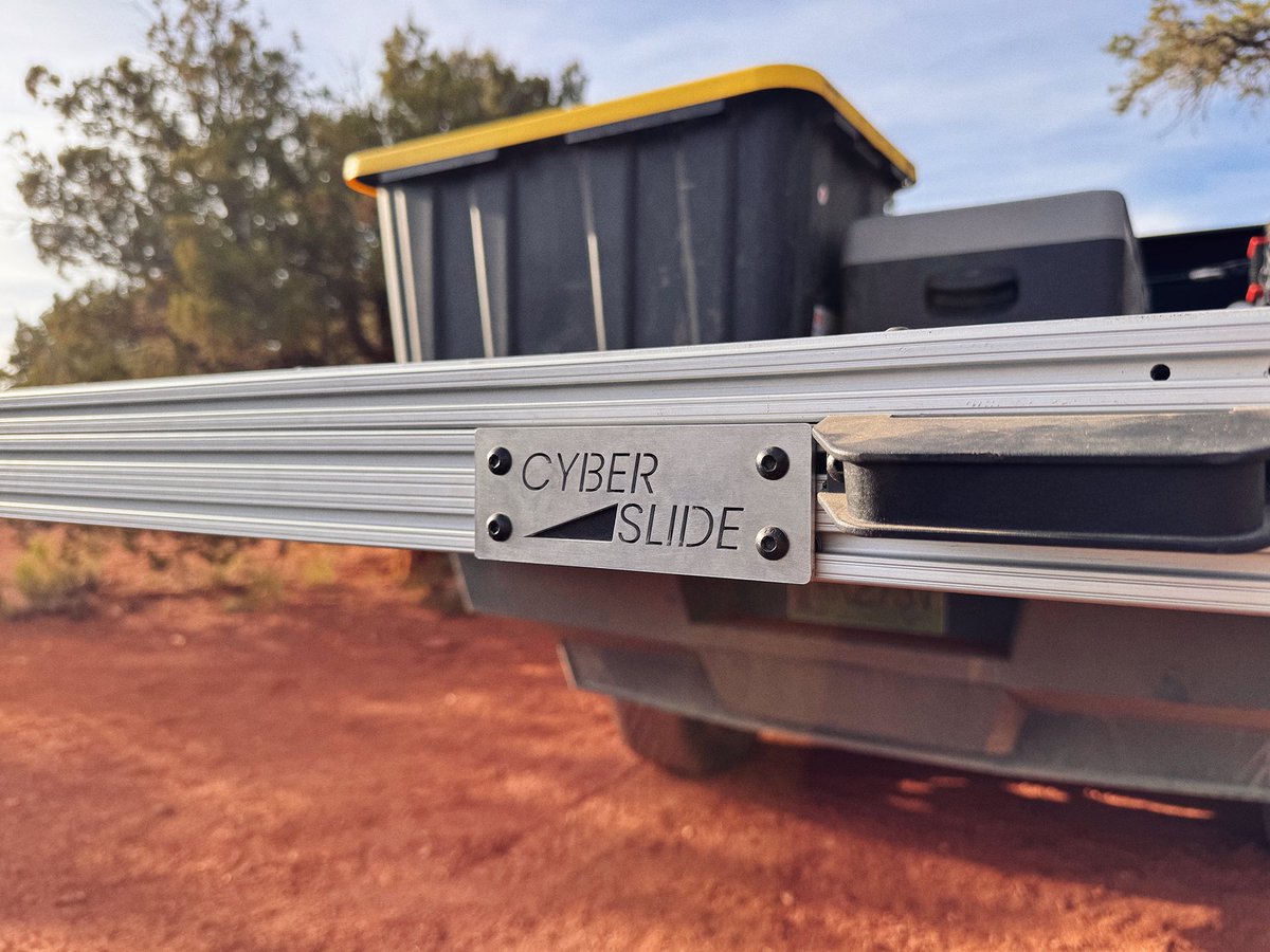 ohjimme's tweet image. CyberSlide 📐
Full bed extension
Sub-trunk access
E-track mounting points
Optional storage