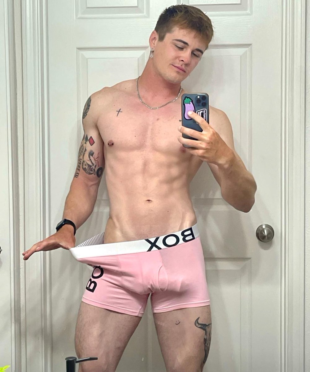 a_lice00's tweet photo. Check the comments for my 😈 side https://t.co/GuNmn2ysbL