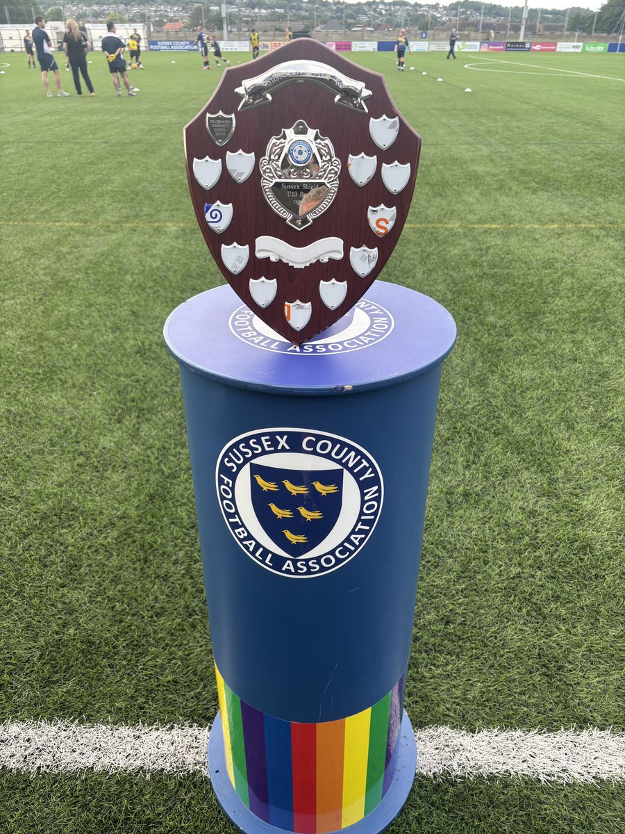 Mr Murphy PE CNCS (@murphy_cncspe) on Twitter photo U13 Boys Football team prepare for the final game of the season with a cup final v Longhill.
Good luck Newman 👍
<a href="/CNCSMsJarman/">CNCS Ms Jarman</a> <a href="/CNCSOfficial/">Cardinal Newman Catholic School</a> <a href="/CncsFootball/">Newmanfootballacademy</a> U13 Boys Football team prepare for the final game of the season with a cup final v Longhill.
Good luck Newman 👍
<a href="/CNCSMsJarman/">CNCS Ms Jarman</a> <a href="/CNCSOfficial/">Cardinal Newman Catholic School</a> <a href="/CncsFootball/">Newmanfootballacademy</a>
