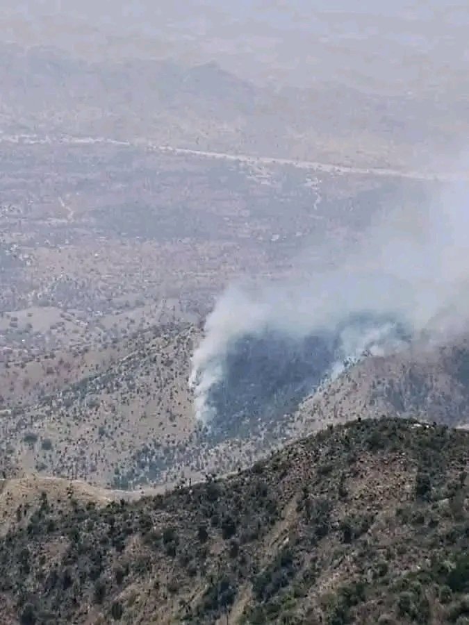 Goyteom37's tweet photo. ⚠️🚨#Tigray: A fire outbreak has occurred in the Eastern Zone of Tigray. The fire started from Afar region. It is near #Wahale area Bohale Kushet in #Kalamin Kebelle, Atsbi District. The Regional IRA has sent a request to the Federal Authority MoA and EDRMC to control the fire. https://t.co/hJGrN814XH