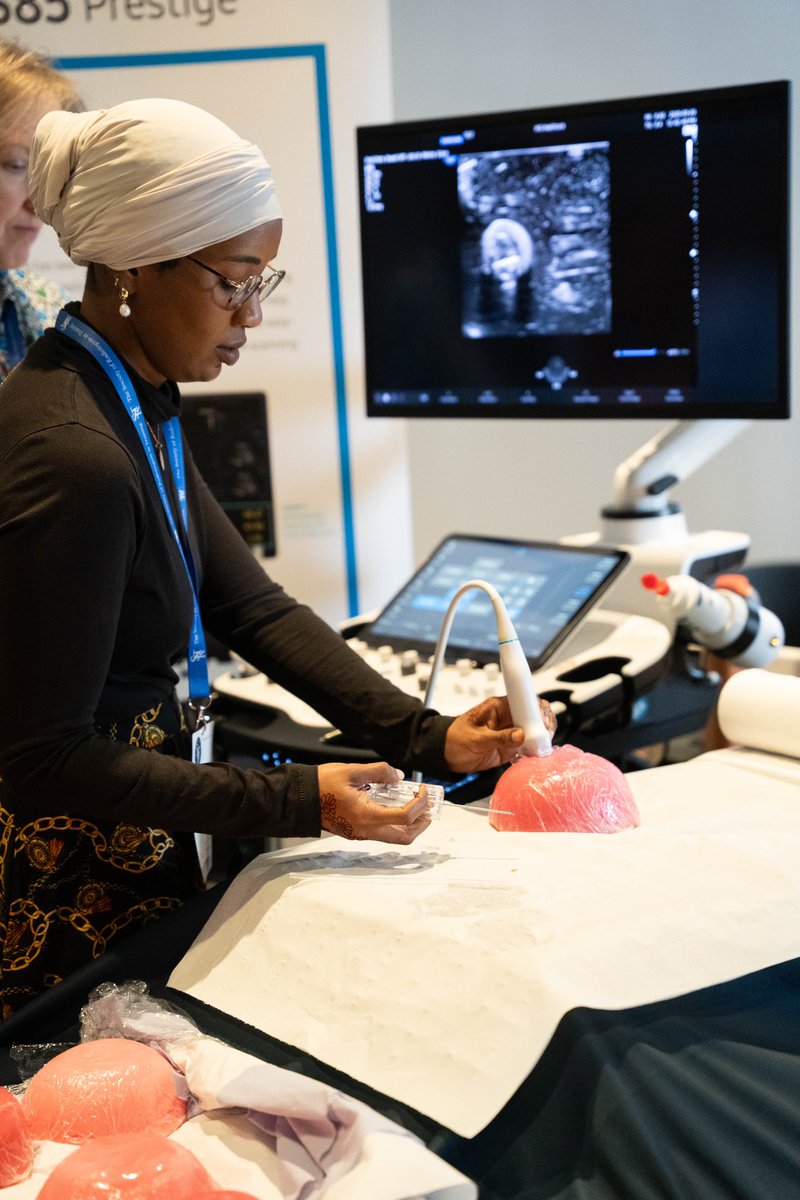 _the_SRT's tweet image. Getting hands-on at #SRT2025! ✨
Big shoutout to @SympMamm, @CookMedical & @BMUS_Ultrasound for the awesome workshops! 💥
Delegates loved the practical skills and expert tips! 🙌📸 #RadiologyUK