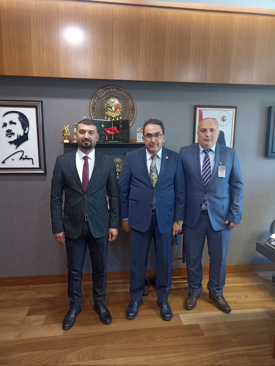 Kahramanmaraş İl Temsilcimiz Prof.Dr.Aziz Belli ve Doç.Dr.Ramazan Kıraç hocalarımız ile Ak Parti Adana Milletvekilimiz <a href="/abdullahdogru01/">Abdullah Doğru</a> 'yu ziyaret ettik. Değerli Vekilimize misafirperverliği için çok teşekkür ederiz...<a href="/Belli_Aziz/">Aziz BELLİ</a> <a href="/beratakinci01/">Doç.Dr.Berat Akıncı</a>