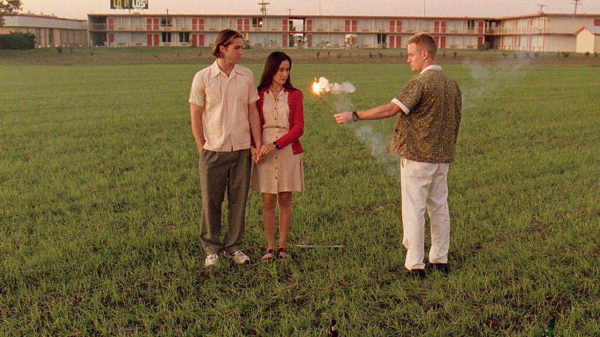 filmes_e_filmes's tweet photo. O longa segue Anthony, Dignan e Bob, três amigos fartos da vida que querem sair dessa situação desesperadora. Eles então decidem participar de um assalto e enriquecer.💥🎥

#bottlerocket #wesanderson #owenwilson #lukewilson #max #maxbr #dicadefilme https://t.co/adYy9W2JiX