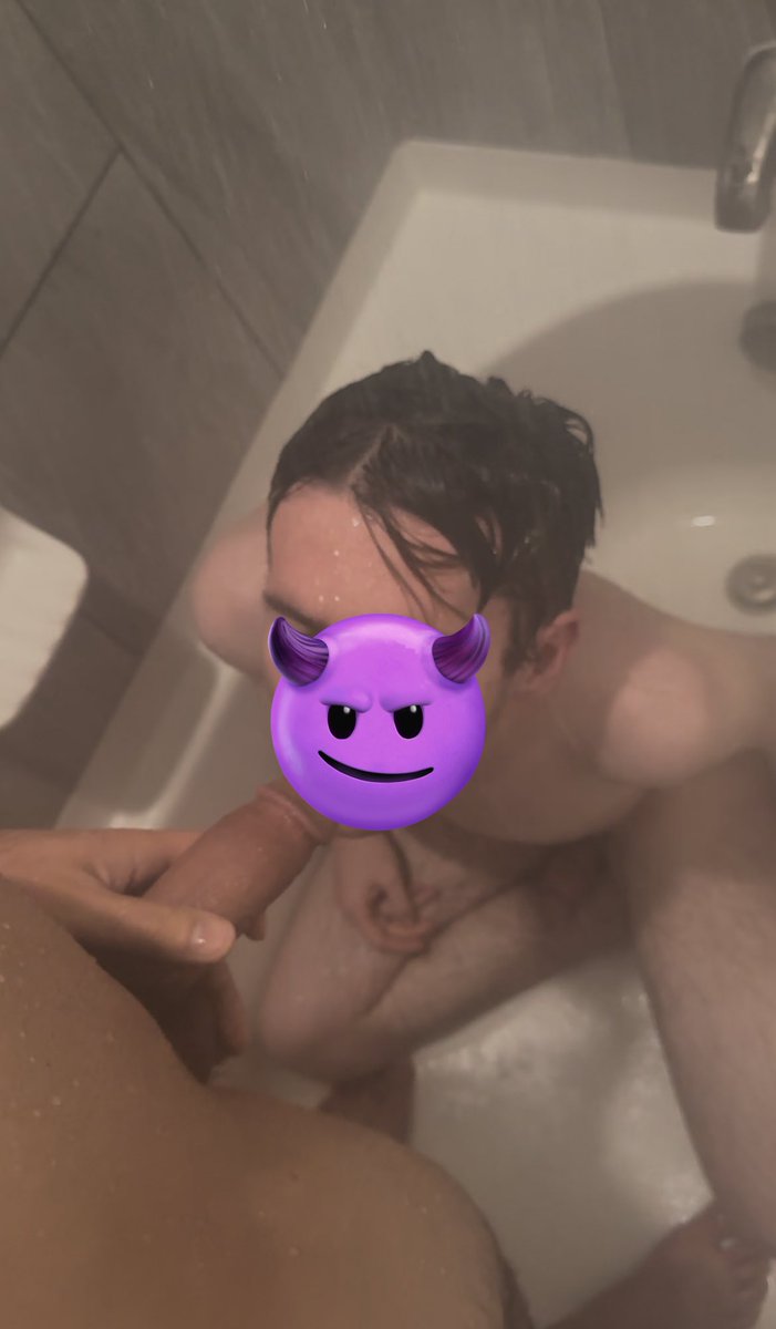 RT our posts. 

Get us to 1K followers. 

Might post a free full length video 😈👀