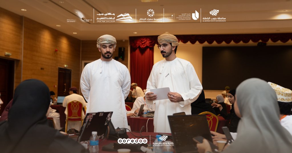 inno_ambass's tweet photo. اليوم الثاني… أفكار ناضجة، وحماس لا يهدأ ✨
الفرق تعمل، والموجّهون يوجّهون…
وكل زاوية تحكي قصة تصميم يولد من هوية المكان.

#هاكاثون_جنوب_الباطنة_للتصميم 
#عُمران_يحمل_هوية_المكان
#مكتب_محافظ_جنوب_الباطنة
#جامعة_التقنية_والعلوم_التطبيقية_بالمصنعة
#بلدية_محافظة_جنوب_الباطنة https://t.co/KG4Hj0HsGP