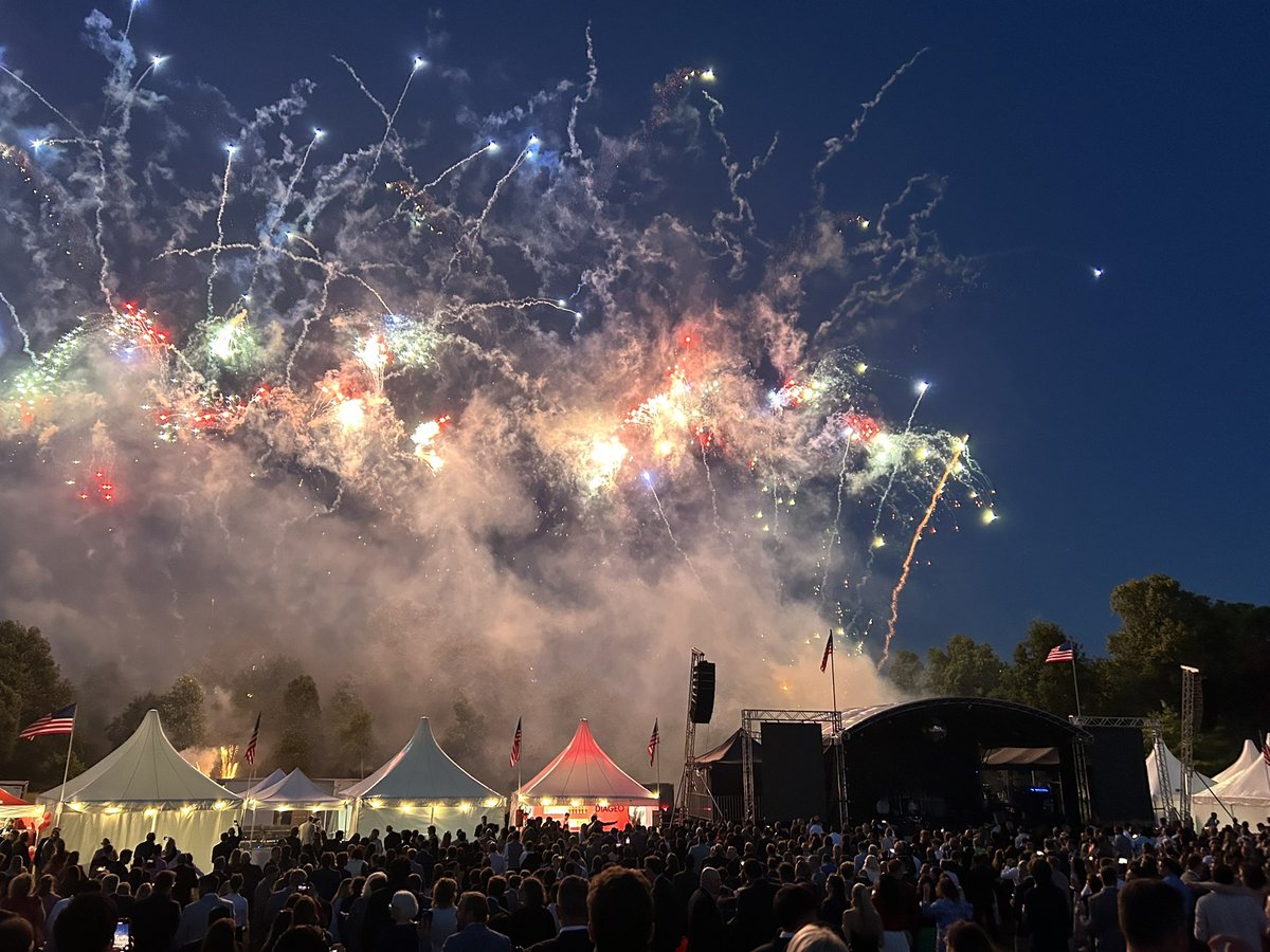 - An honour and great fun to attend the <a href="/USAinUK/">U.S. Embassy London</a> 4th July party. Great food, drink and entertainment - and an opportunity to catch-up with old 🇺🇸 and 🇬🇧 friends. A truly spectacular celebration of the bilateral relationship. Thank you, <a href="/USAmbUK/">Ambassador Warren Stephens</a>!