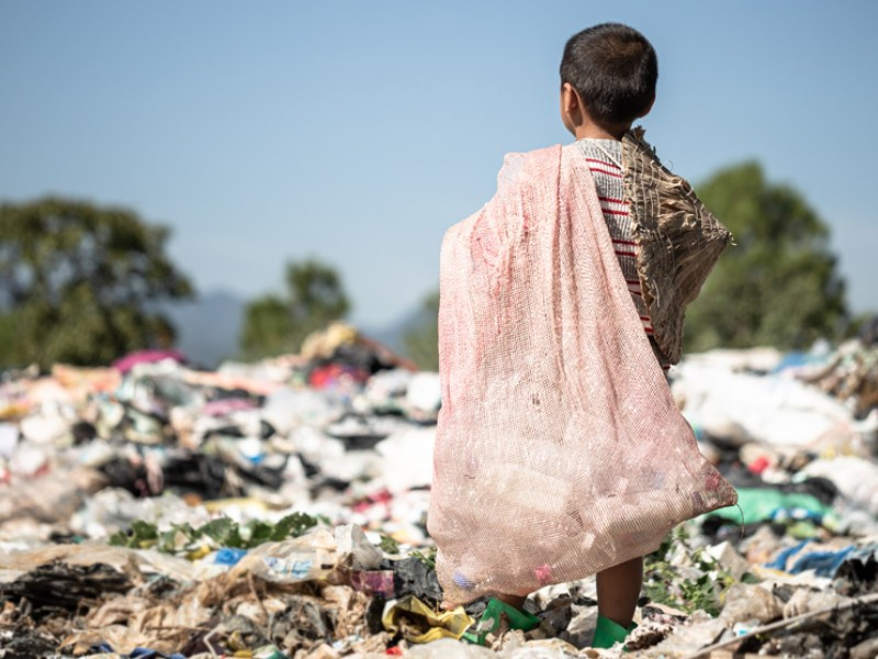 Con todo y desaparición de #Coneval, el <a href="/INEGI_INFORMA/">INEGI INFORMA</a> ha señalado no ha bajado la pobreza va🧵para demostrarlo.

1.- <a href="/DiputadosMorena/">Tus Diputadas y Diputados Morena</a> desaparecieron el organismo, por supuestamente exhibir al <a href="/GobiernoMX/">Gobierno de México</a>, pero este usando datos del Instituto demostraba el fracaso.