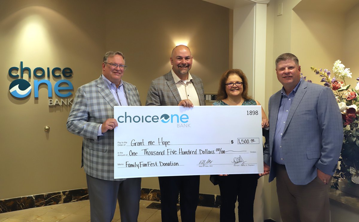 ICYMI: Yesterday we held the Grand Re-Opening of our Holland LPO location. Don't worry - we're in the same building as before, just now across the hall! 

#ChoiceOneCommunity #banklocal