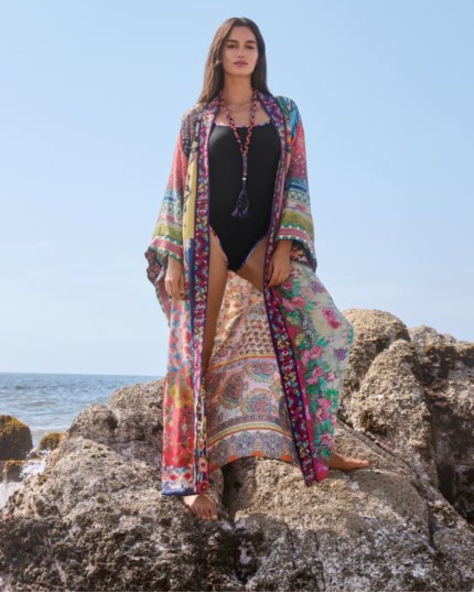 It’s time for some summer style at the Johnny Was Styling Event this Saturday, June 28, from 11am-5pm!

Stop by to see the latest summer fashions while enjoying sweet, sparkling water drinks, and fabulous company! laencantadashoppingcenter.com/directory/stor…