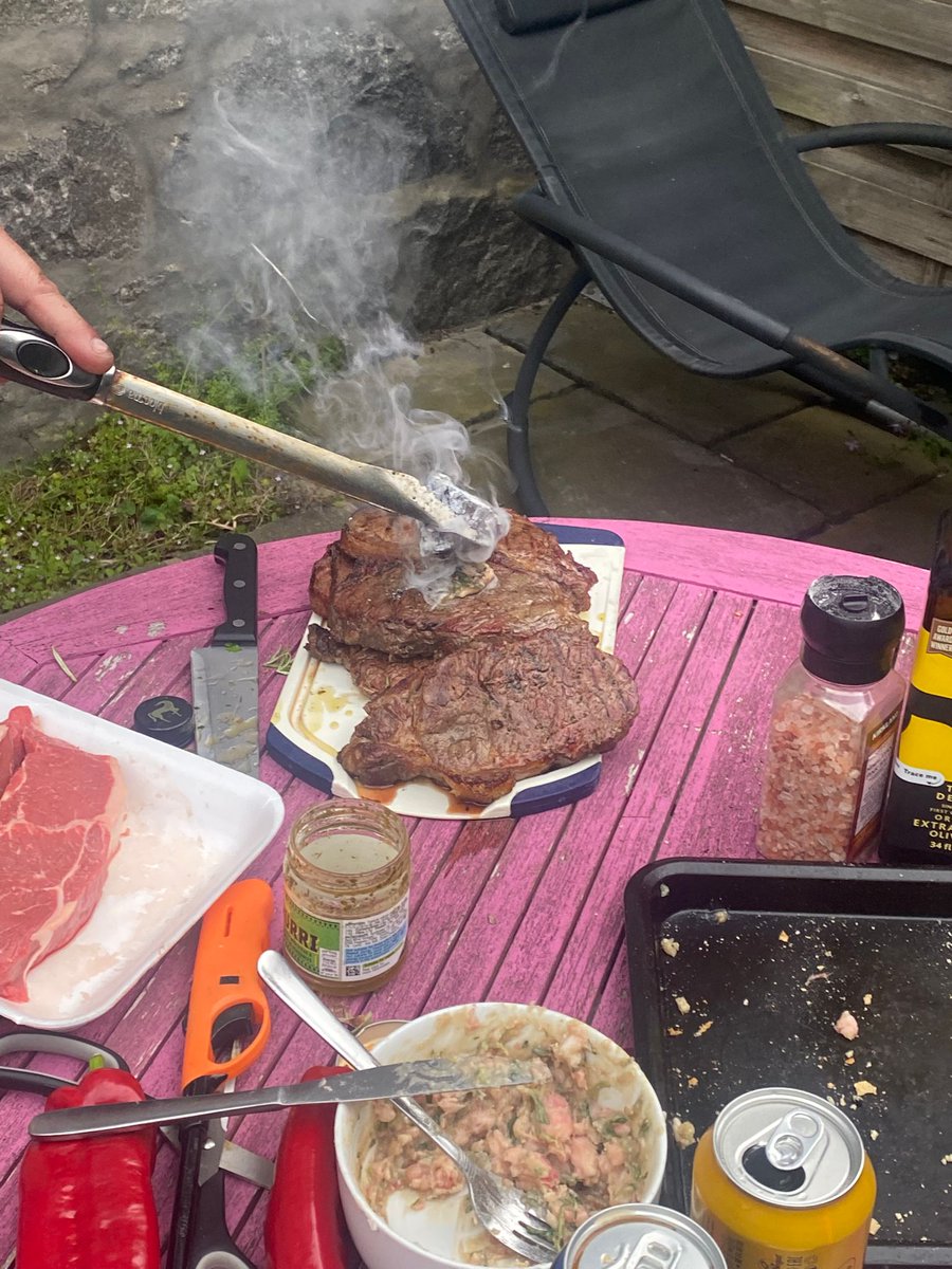 I know how to max out a bbq, feeding the guys in Aberdeen on a weber 47