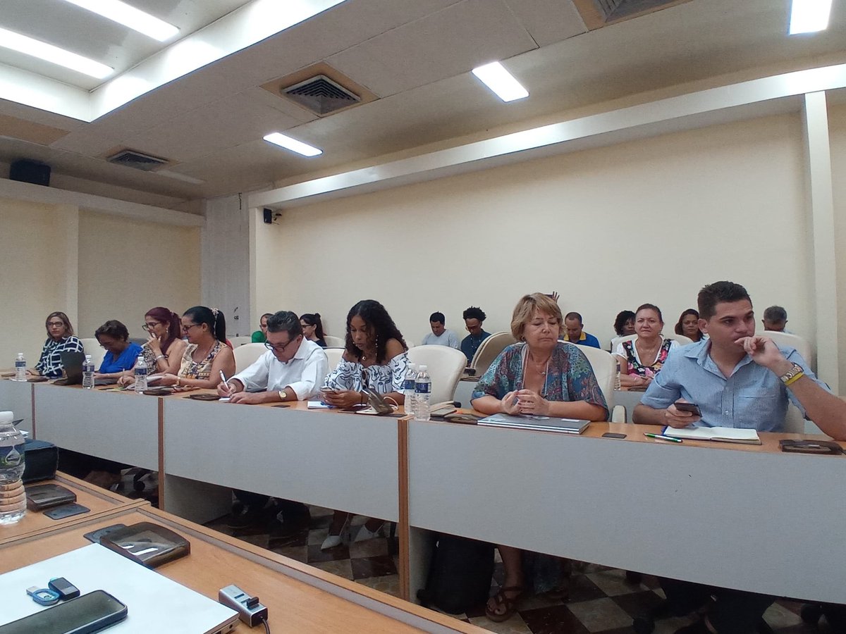 Inicia el Taller Nacional de Comunicación e Informatización, organizado por el MES de Cuba, en la Universidad de La Habana.
Las Doctoras en Ciencia Madeleidy Martínez Pérez y Sandra Lok Mejías representan al Instituto de Ciencia Animal.
#Cuba #ICACuba #ICA60AÑos #ciencia