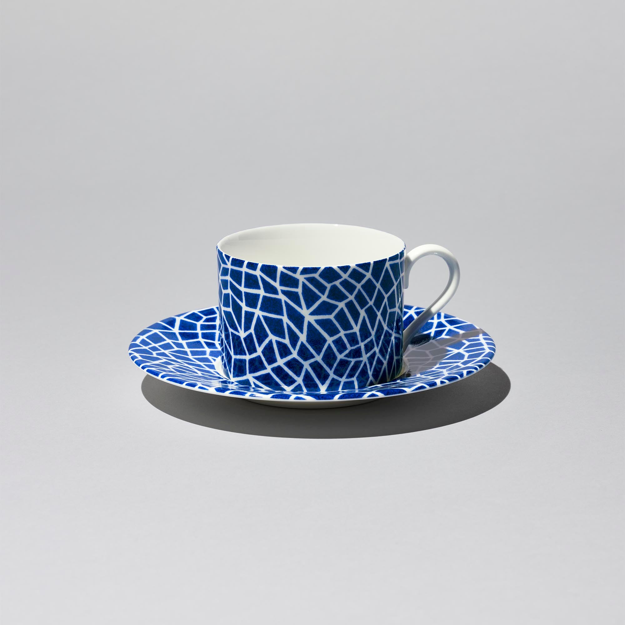 草間彌生  カップ&amp;ソーサー  「 8人のヤヨイ 」 Infinity Nets (カップ・ソーサー)Infinity Nets (cup, saucer