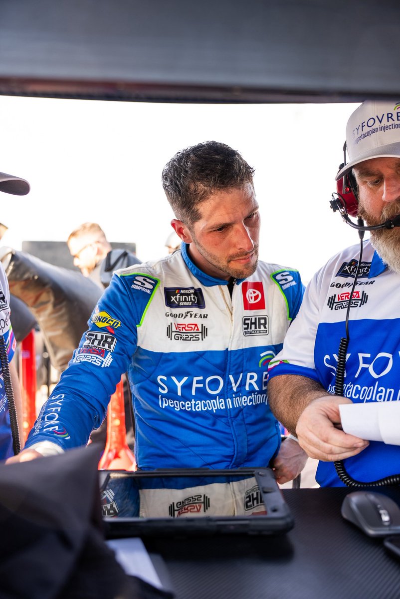 the SYFOVRE Supra is back again <a href="/EchoParkSpdwy/">EchoPark Speedway</a> 🙌 #SpeedSurgeon | #TeamToyota