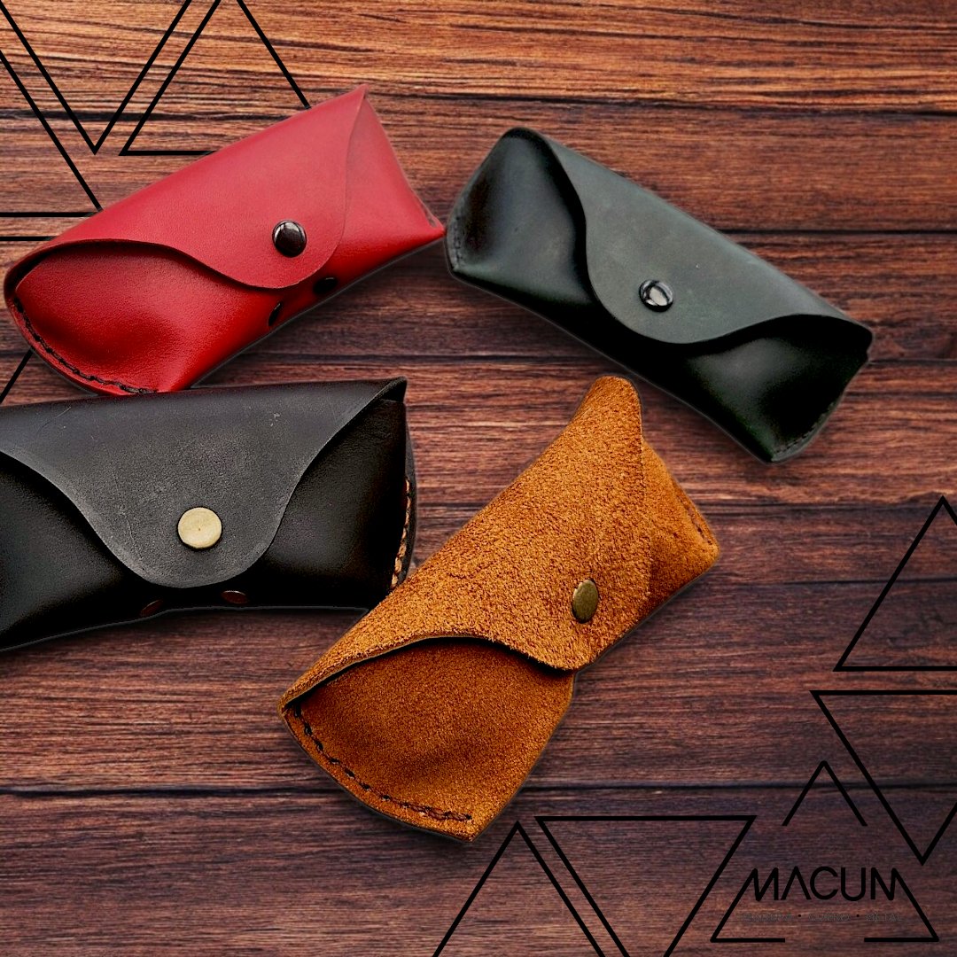MacumBolivia's tweet photo. Estuche Cúpula
Contención precisa para uso diario
Corte, costura y terminaciones artesanales.
Diseñado para proteger sin rigidez.
Unidades limitadas.
#MACUM #estuchecuero #accesoriosdecuero #cueroartesanal #hechoamano #hechoenbolivia #slowdesign #diseñosobrio #artesanal https://t.co/cGAjlmKBHJ