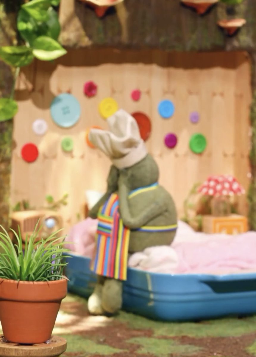 Así se ve la vida de adulto, salir de la llamada, e irse a llorar. 🥺