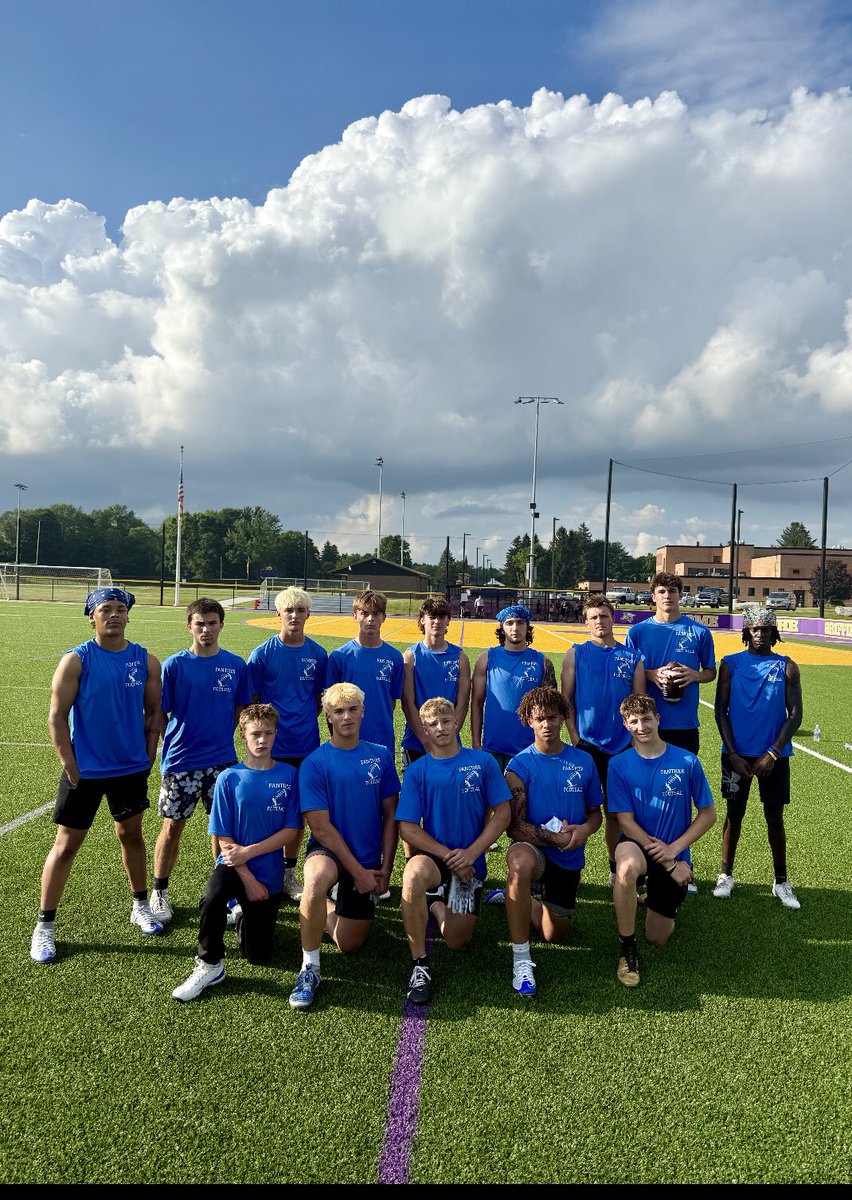 GowPVFootball's tweet image. 7v7 season is here! These guys have been putting in the hard work and it’s been paying off. Thank you Eden, Lake Shore, and Springville for hosting us this past week.
#AllIn #Panthers2025