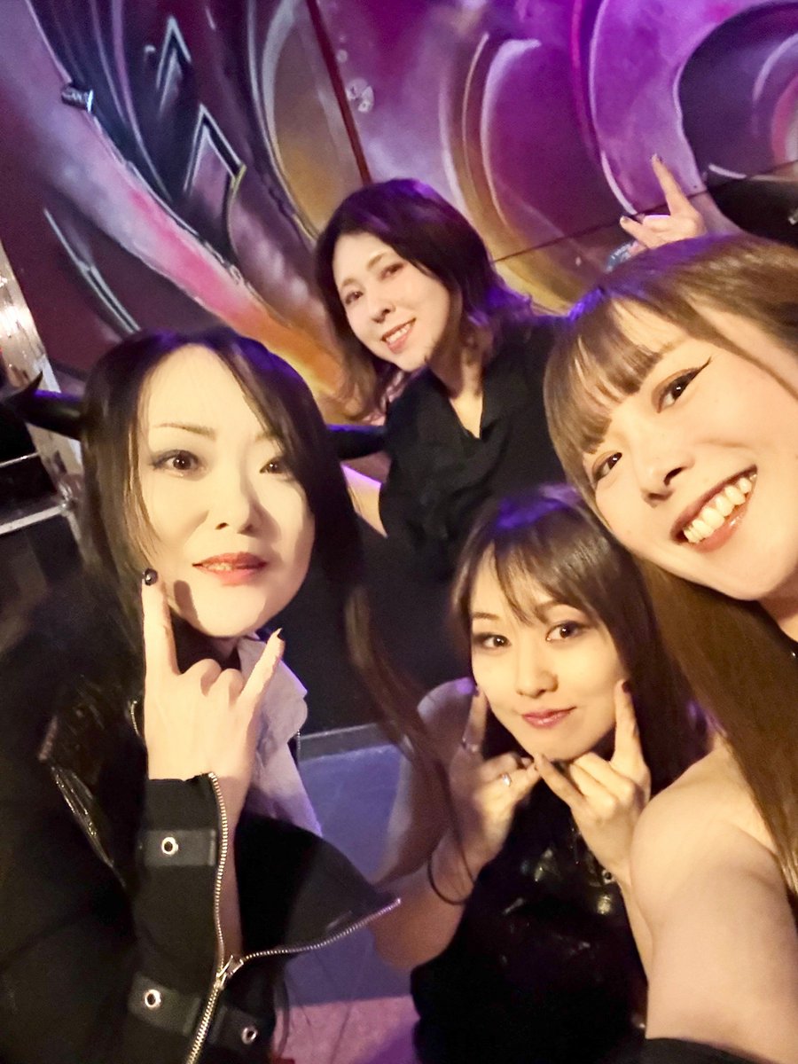 おはにゃんこ！
時が経つのが早い！

2025/5/23 🇩🇪シュトゥットガルト