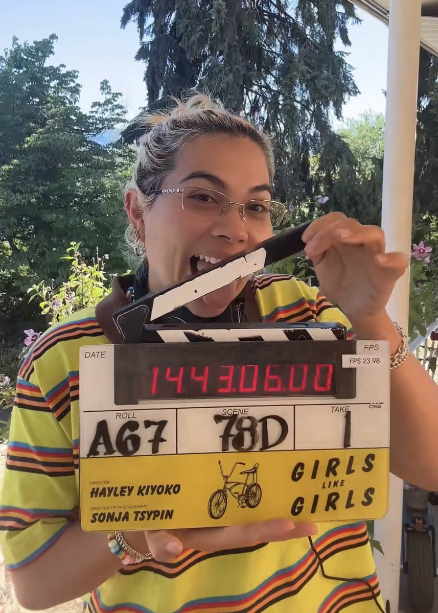 filmsbygays's tweet image. EVERYONE GET UPPPP ‘GIRLS LIKE GIRLS’ MOVIE IS OFFICIALLY IN PRODUCTION 🏳️🌈🏳️🌈🏳️🌈 who else is seated…