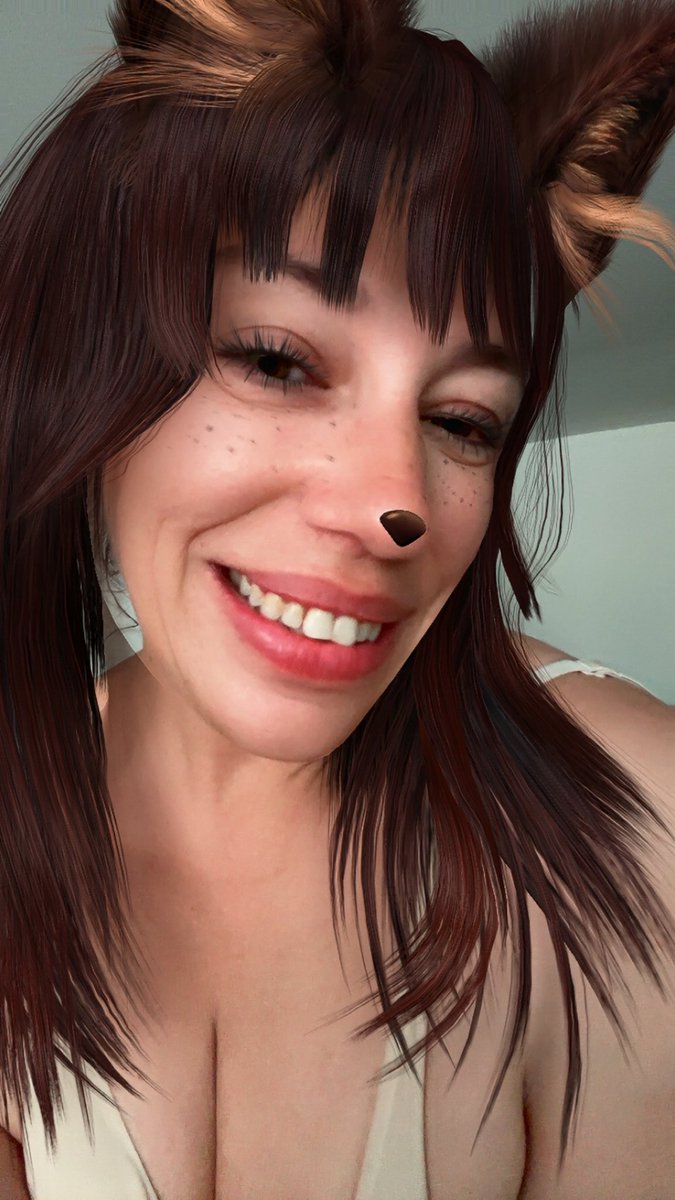 MrsAnxiousPanda's tweet photo. What do you think about cat ears? Yes or No? #fun #filters https://t.co/BwrUiK3Duh