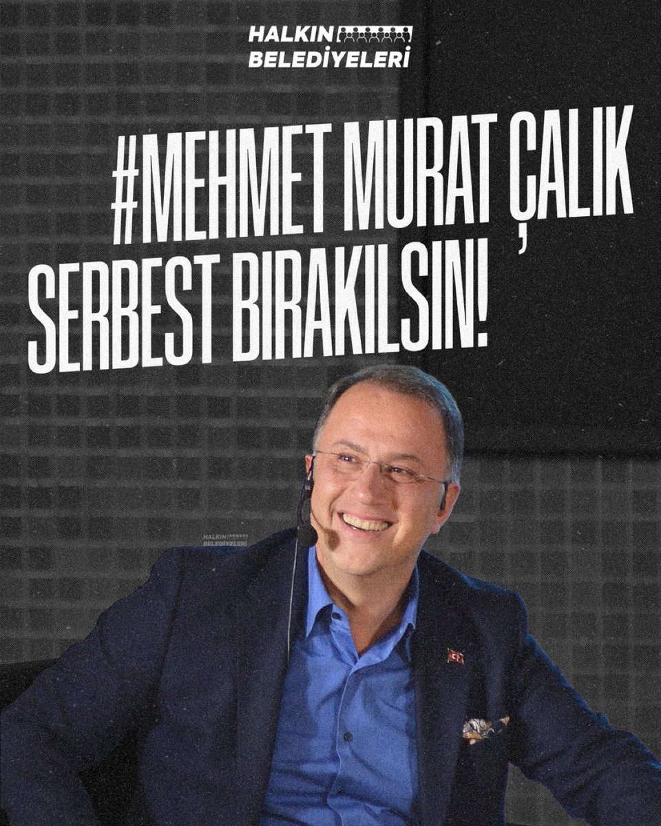 Diren3333's tweet photo. Ezgi mola'nın boşanma haberi ülkenin gündeminde ilk sırayı almış. O kadar sıkıntının içinde tek derdimiz bu olmuş, ne diyeyim. https://t.co/ggpnfBPjP4