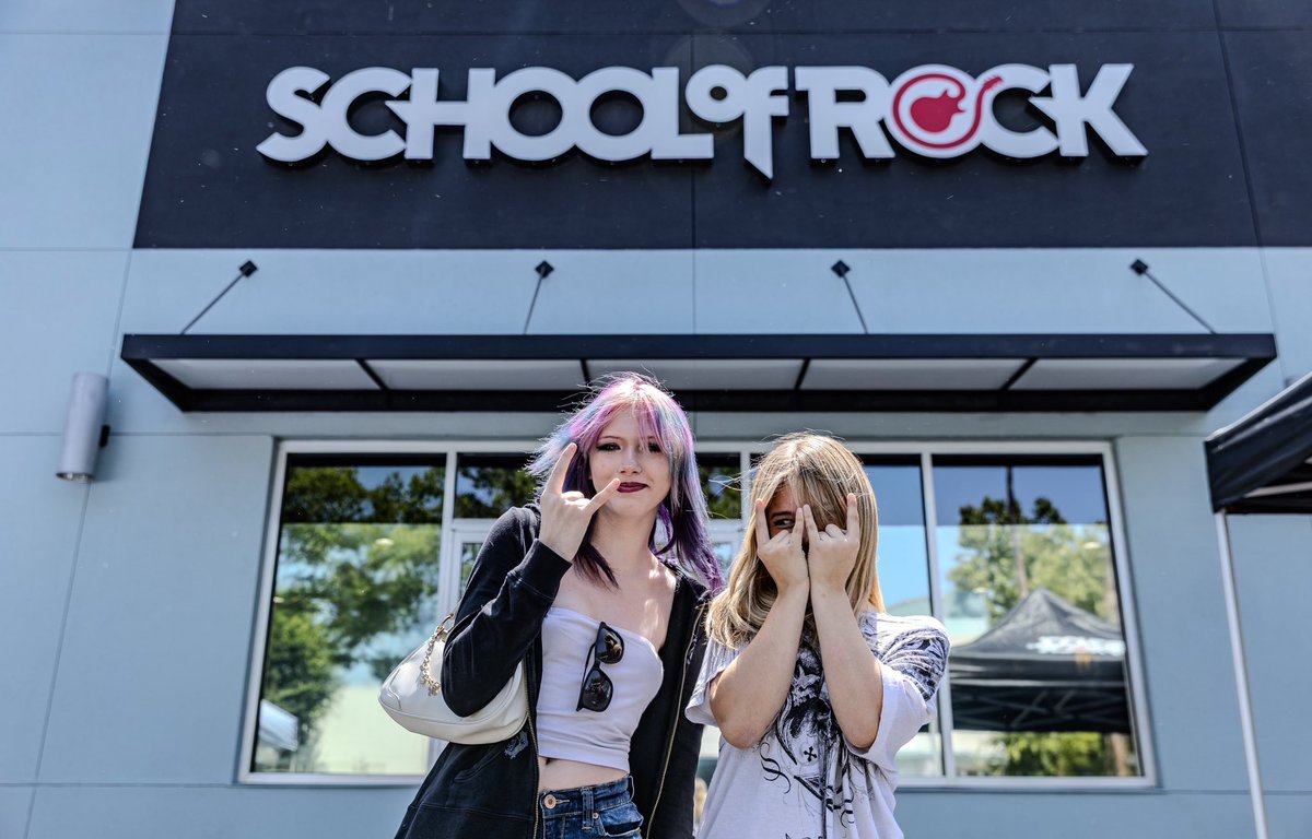 MayorMcCarty's tweet image. Smashed guitars and barriers to music education this weekend at the @SchoolofRockUSA Sacramento grand opening!