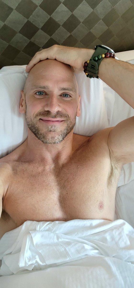 JohnnySins2.0 tweet media