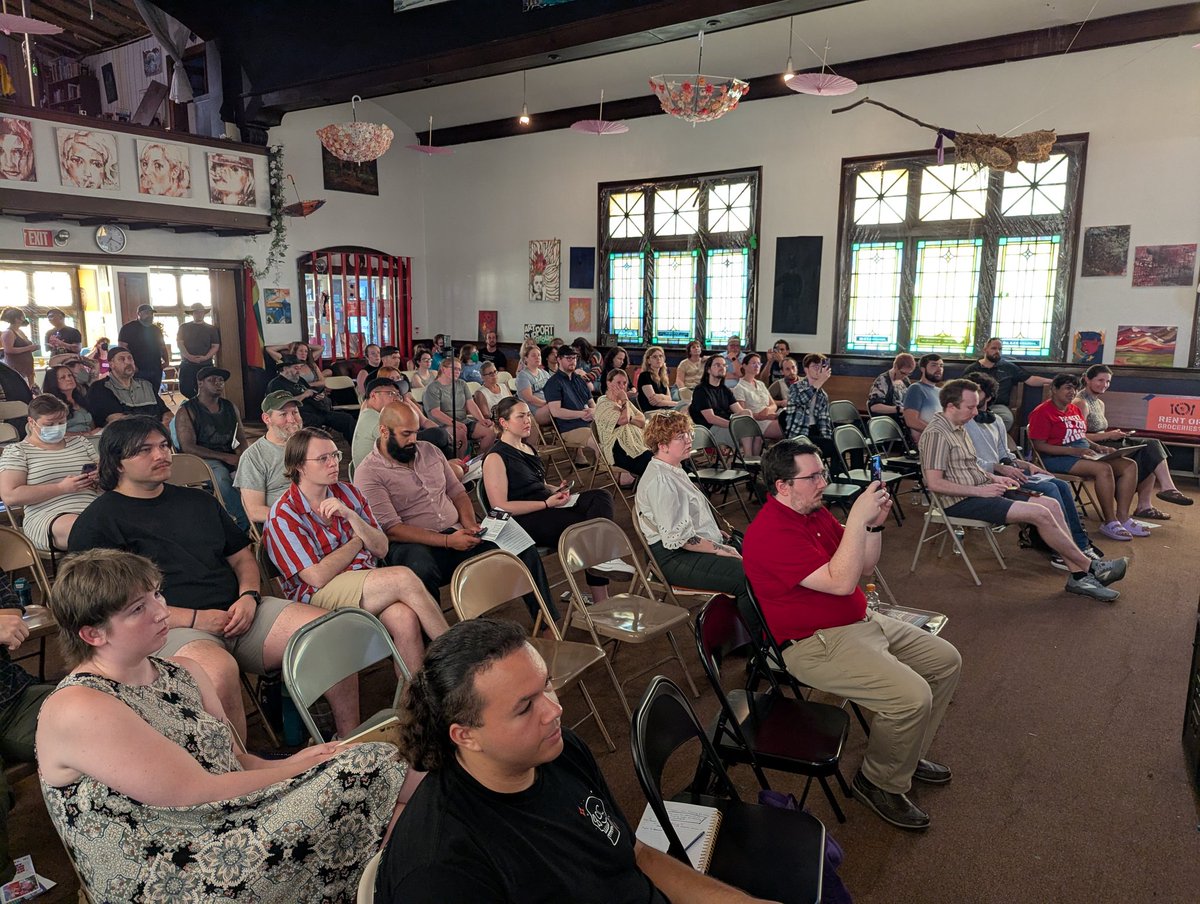 90 people showed up for the #RentIsTooDamnHigh forum here in Lansing. The 10 candidates present are unanimous: We need a Tenants Bill of Rights!!