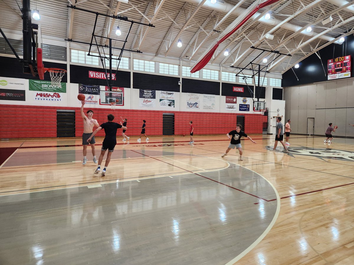 Aaron Beery (@a_a_ron_balocka) on Twitter photo Thank you <a href="/secorsig/">Andrew Secor</a> for coming down to Paw Paw and working with our guys! Really valuable information and great ways to expand our workouts. June is almost over but the off-season continues on!
<a href="/BasketballPaw/">PawPawBoysBasketball</a> Thank you <a href="/secorsig/">Andrew Secor</a> for coming down to Paw Paw and working with our guys! Really valuable information and great ways to expand our workouts. June is almost over but the off-season continues on!
<a href="/BasketballPaw/">PawPawBoysBasketball</a>