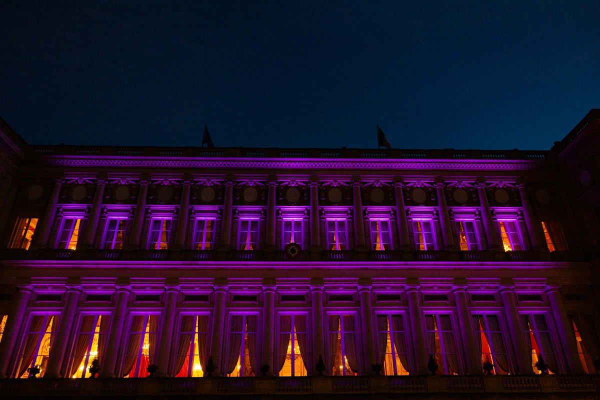 ¿Tu organización defiende los derechos LGBT+, de las personas migrantes o protege los derechos reproductivos?
Postula al Fondo Equipo Francia-OSC
📅 Hasta el 14/07/2025
💰 Financiamineto entre $200K–$300K + capacitaciones y redes de trabajo
👉 urlr.me/XFNcdE