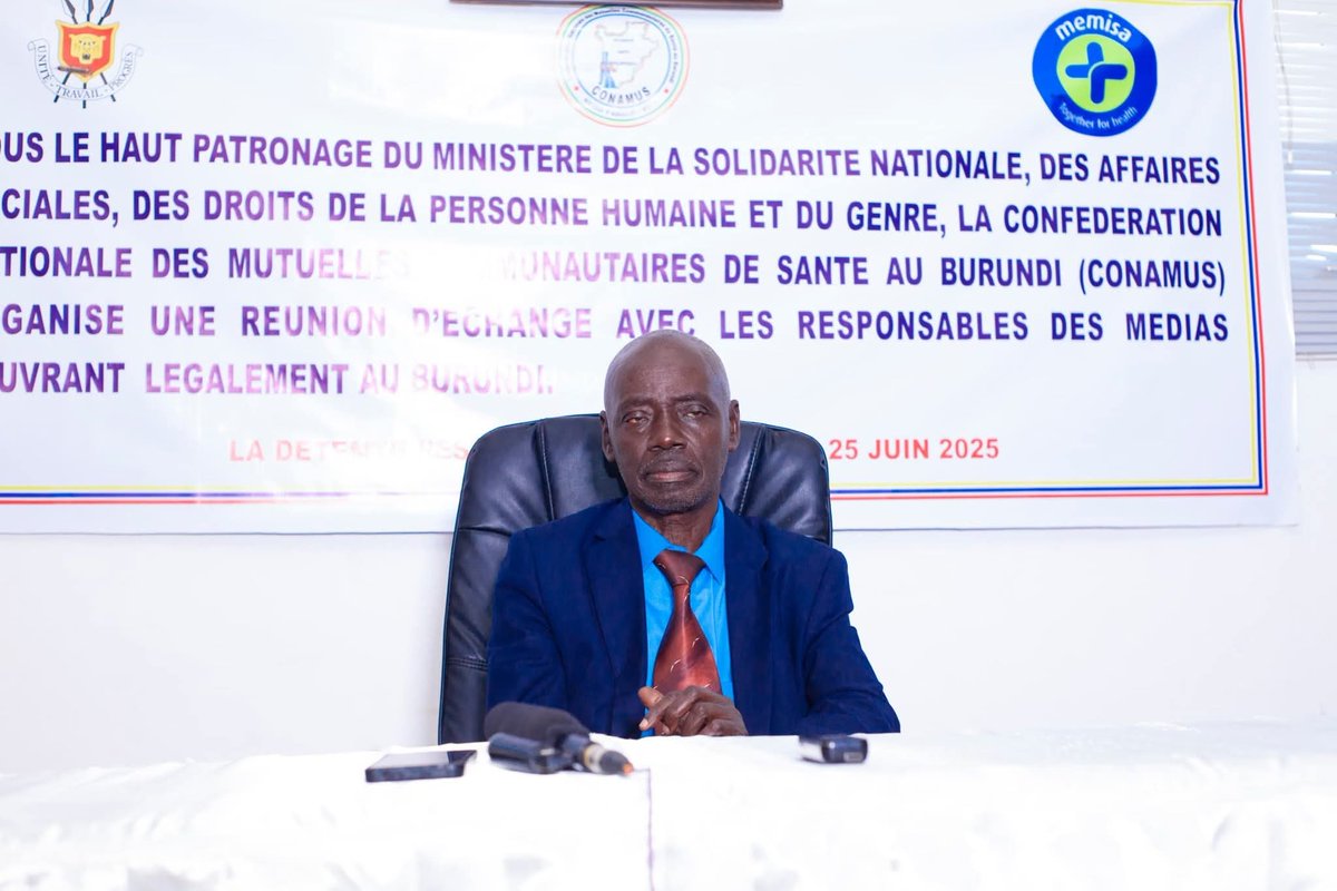 Deo-Claude Nshimirimana, président de la <a href="/conamusbdi/">CONAMUS</a> a Expliqué que cette dernière travaille avec les médias pour faire connaître les mutuelles de santé. Selon lui, plus les citoyens sont informés, plus ils adhèrent et se protègent avant d’être malades.