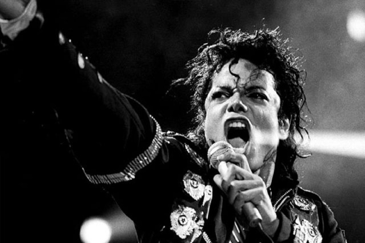 MocaCity's tweet image. 🧵 Fin del hilo.
Si te apasiona el legado musical de MJ, dale RT y comenta:
👇 ¿Cuál de estas canciones te gustaría escuchar algún día?
#MichaelJacksonUnreleased #MJHiddenGems #PopLegend #MJInédito